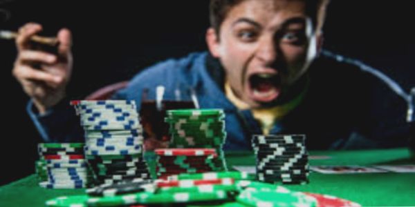 Main advantages of hacking the online poker code